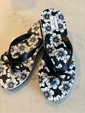kate spade Black & White Floral Bow Flip Flops